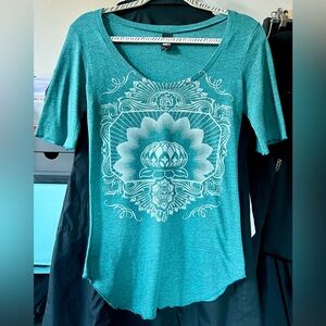 OBEY White Lotus Teal Fitted Shirt RARE•Scoop-Neck Half-Sleeve•Med-Jr’s/Small